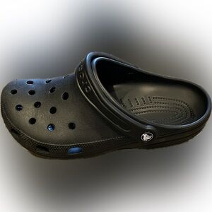 Crocs Classic Clogs Black – Women’s 9 / Men’s 7